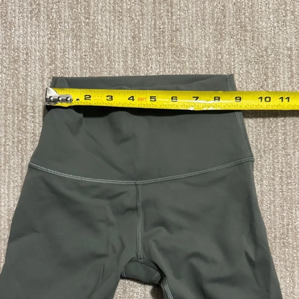 Lululemon Woman's Size 2 Army Green Blissful Bend Super High Rise Shorts - Picture 4 of 7